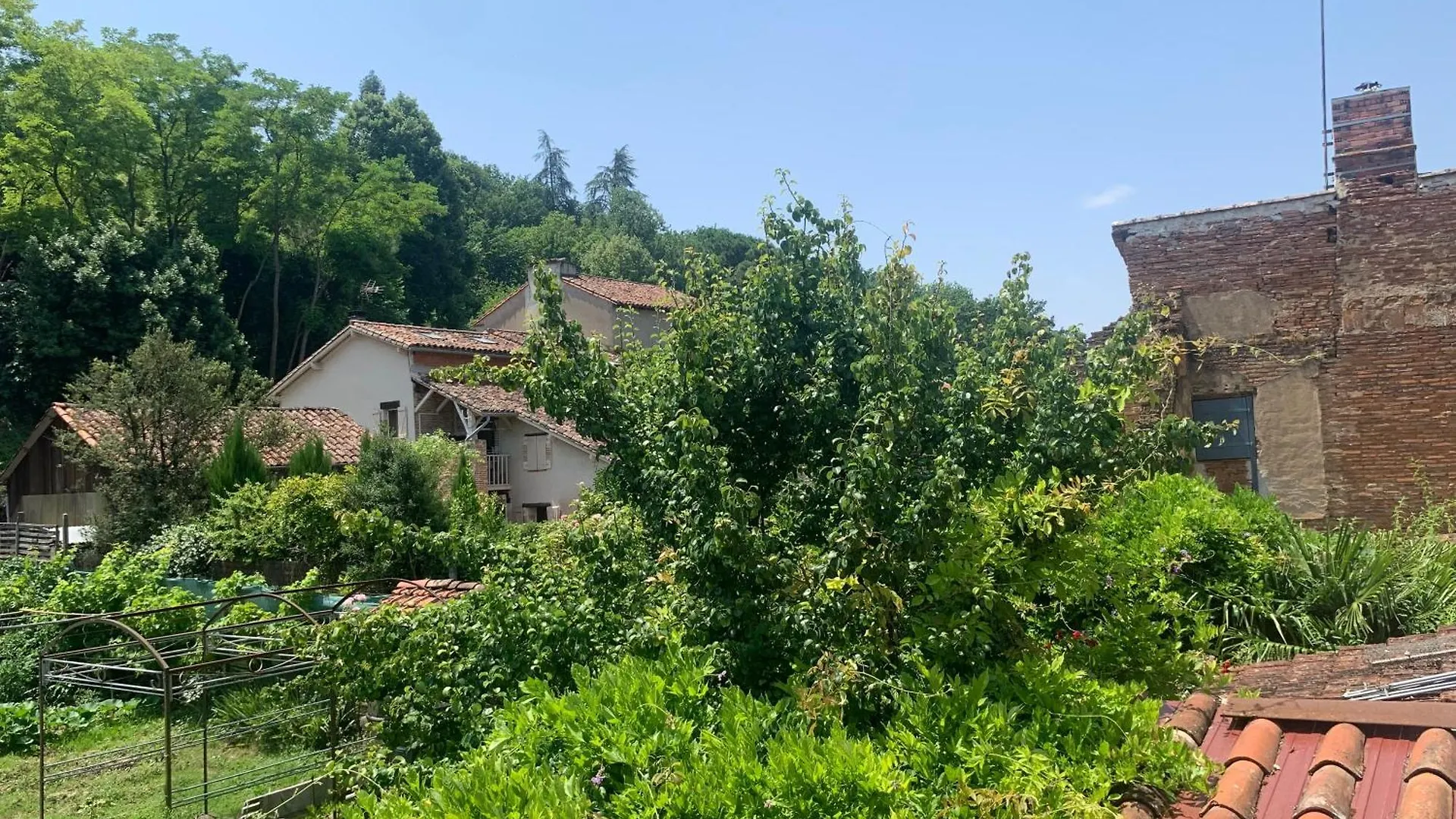 Maison De Vacances L Epicerie Auvillar Francia